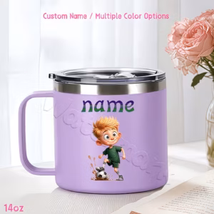 แก้วกาแฟฟุตบอลสำหรับเด็กพร้อมชื่อที่กำหนดเอง ขนาด 14 ออนซ์ สแตนเลสสตีลเก็บอุณหภูมิ แก้วน้ำเดินทางลายการ์ตูนเด็กชายตัวน้อยพร้อมฝาปิด ของขวัญสำหรับลูกชาย หลานชาย ของขวัญวันเกิดเด็กชาย ของขวัญกลับไปโรงเรียน ของขวัญกีฬา